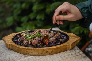 Kadai-2025-Xmas-gift-guide-12